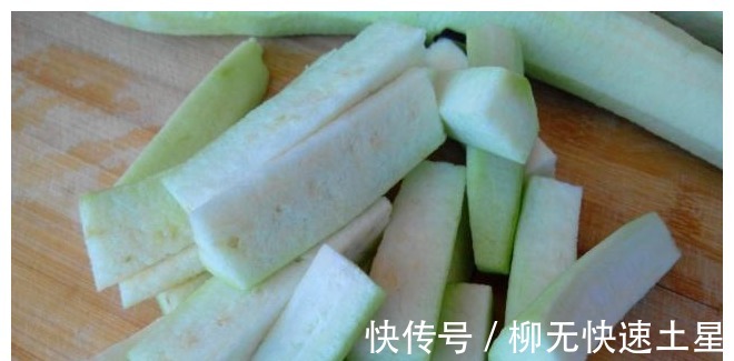 酸甜|茄子拿来红烧,都不如这样做,酸甜味美香气四溢,一次能吃三碗饭!