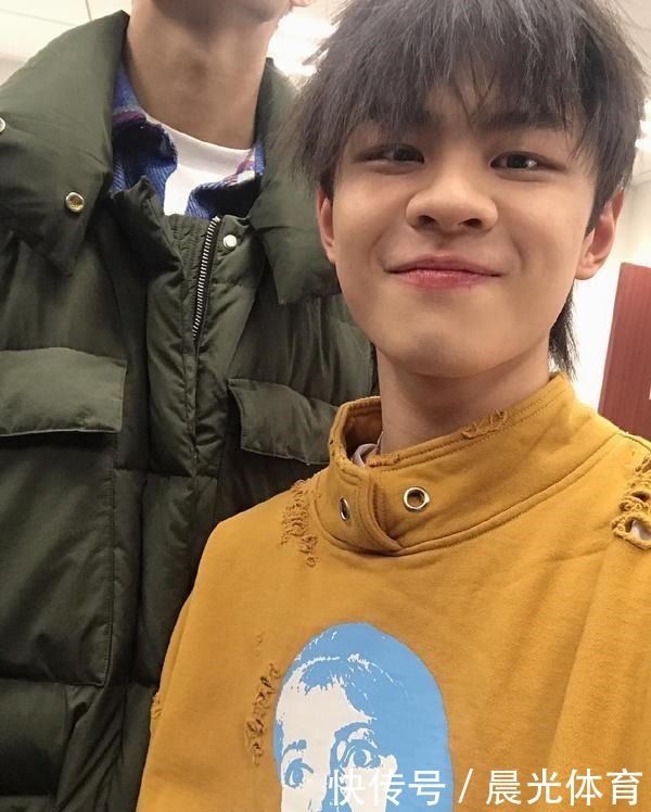 《创2》又被嘲了前11名简直是大型回锅肉现场!