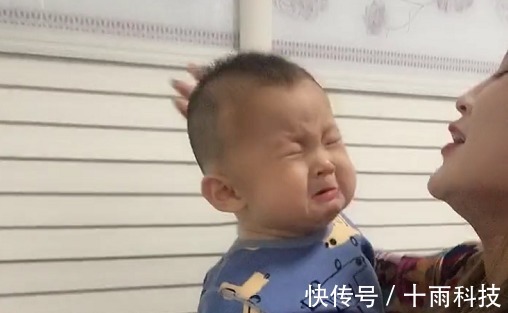 兔哥|“不着调小姨”忽悠娃火了,一脸淡定的娃硬是被“哄哭”了