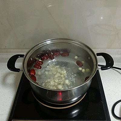 红枣莲子汤