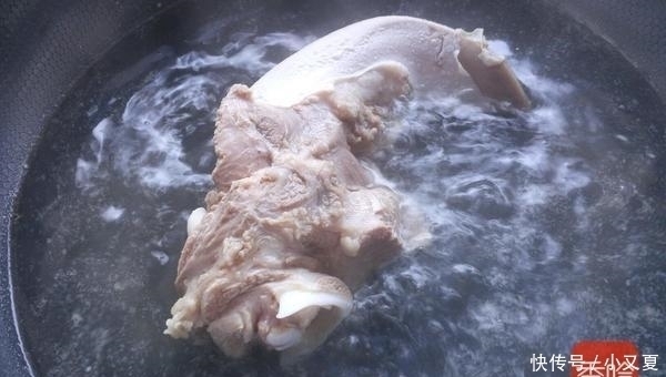 猪身上一个部位,无筋无骨不塞牙,比排骨受欢迎,上桌立马被抢光