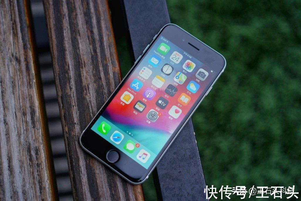郭明錤|苹果打造“廉价”手机，抢占中端市场，iPhone SE3明年春登场