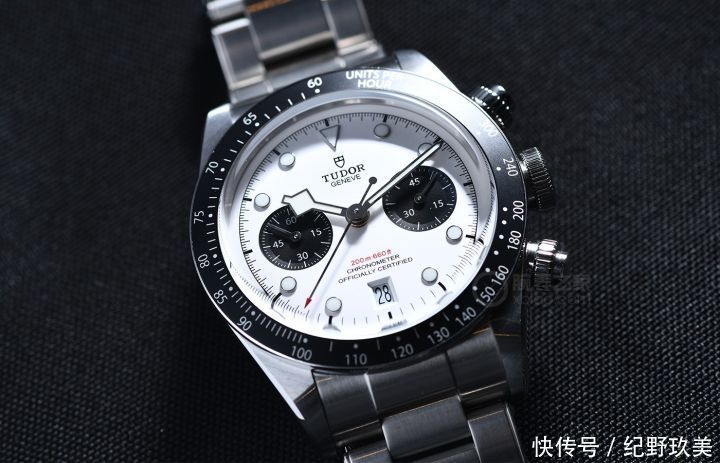 熊猫盘|实物惊艳!品鉴帝舵新款碧湾计时型精钢款腕表