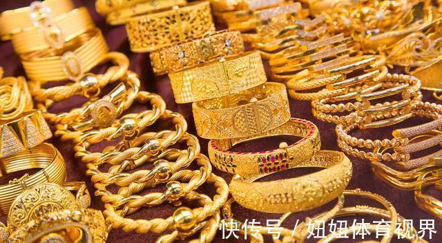 黄金 金店离职员工透露购买首饰：别选择实心手镯，很多人被骗了