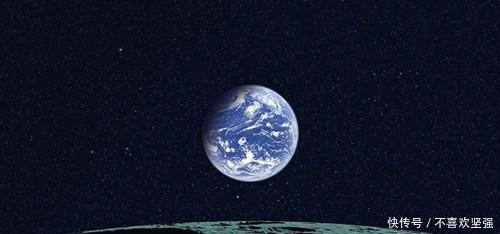 宇宙 旅行者一号从64亿公里外看地球是什么样子它只是一个小小的蓝点!