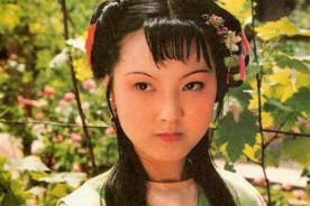 女子|红楼梦这两个女子会算命,1个当过丫鬟,另1人是隐藏的高手