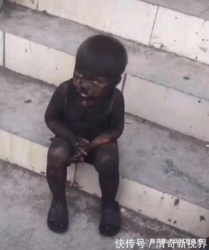 幼儿园|幼儿园放学,两个孩子始终无人认领,直到最后亲妈才认出孩子