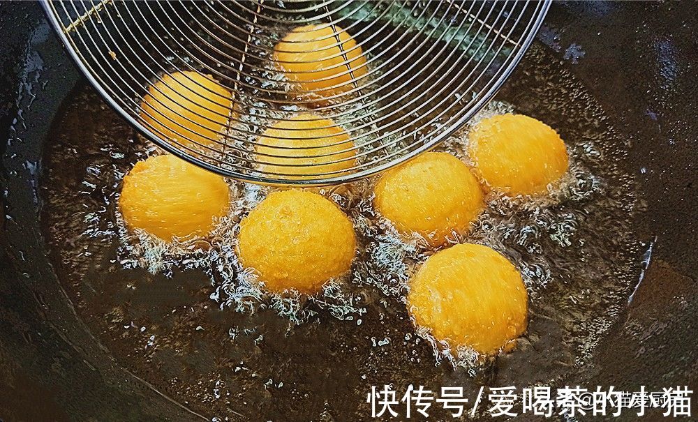 土豆这样做孩子可以吃掉一大盘，外酥里糯特别美味，好吃又简单