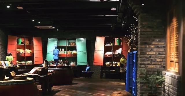 男子|让国人汗颜!美国男子在中国收集10万件古董,开了个博物馆