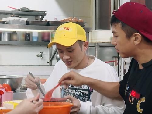 傻白甜 邓超的“傻白甜”人设是装出来的?陈赫的这段评价一针见血