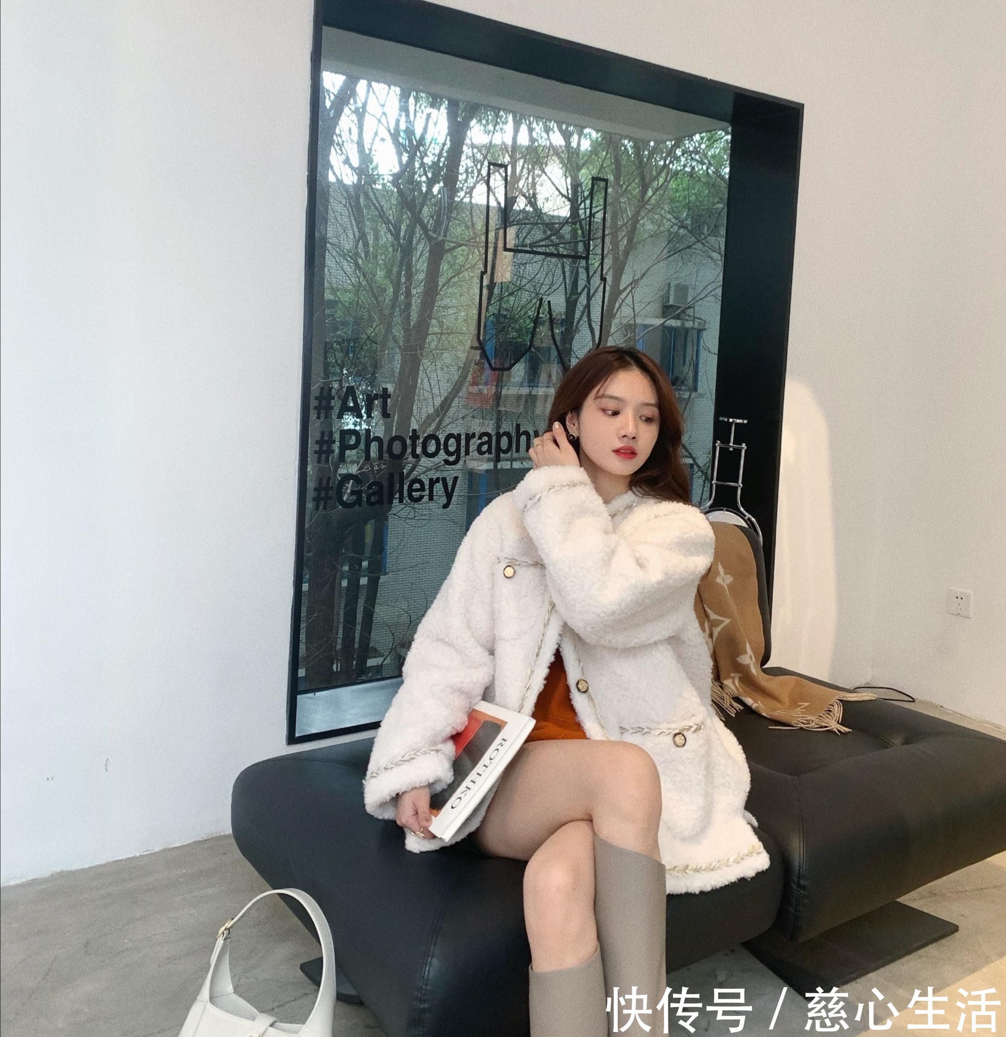 大衣 冬季别总穿黑色羽绒服,这些穿搭保暖又好看,你确定不get吗?