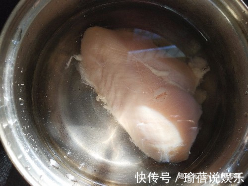 吃沙拉不等于吃草，食材搭配很重要，有荤有素，清爽美味更健康