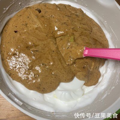 简单快手又下饭的红糖红枣蛋糕吃起来那叫一个香