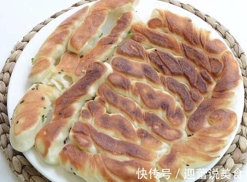 面食新吃法,不做馒头包子,做家人爱吃的花卷,一锅不够家人吃