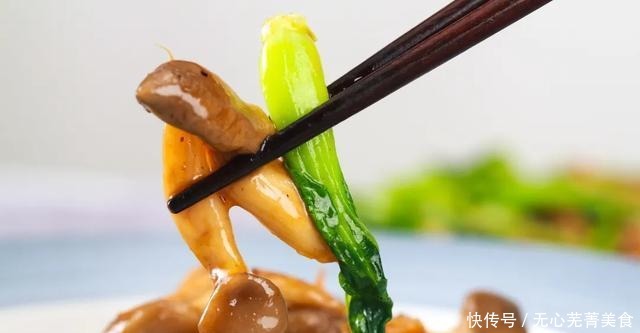比肉还香的2种蘑菇做法,好吃不重样,我家一周做6次!
