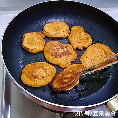 #暖冬酱在手,嗨吃部队锅#韩式辣酱泡菜饼