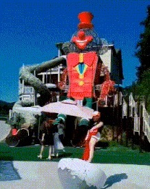 |搞笑GIF: 这样的新娘要不得 客人刚新娘就原形毕露了