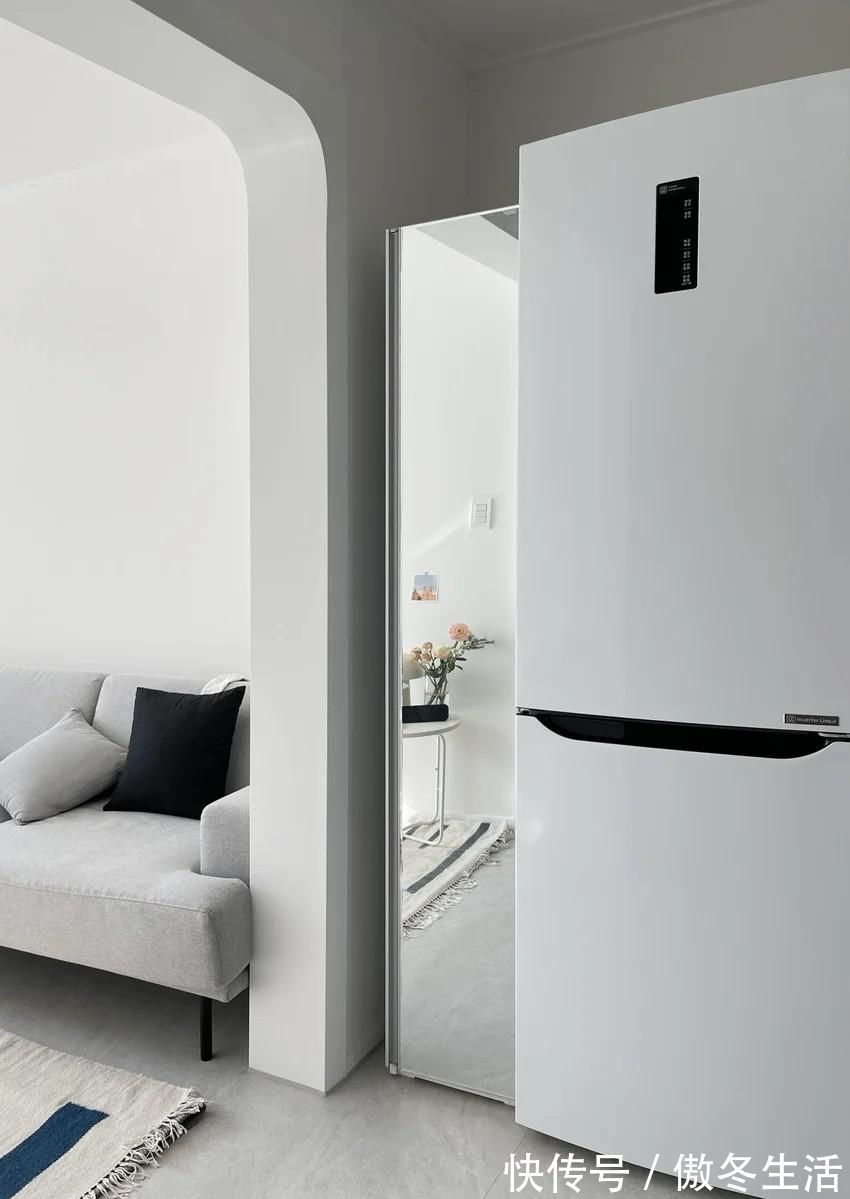 客厅|她独居住57㎡,打通阳台,去电视墙化,干净极简越住越像新房