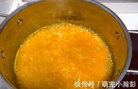 小米粥怎么煮也不出米油?掌握3点小技巧,米粥香浓粘稠,米油多