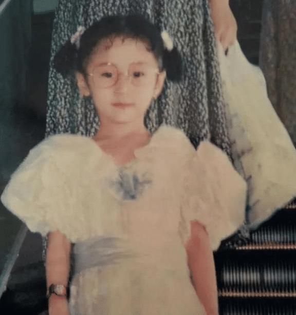 她背著丈夫參加好聲音,爆紅后稱自己是單身,下臺(tái)立馬就與丈夫辦離婚