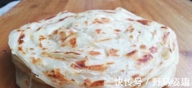 鸡蛋饼|早餐教你做层层酥脆的煎饼,5分钟出锅,孩子说比鸡蛋饼还好吃