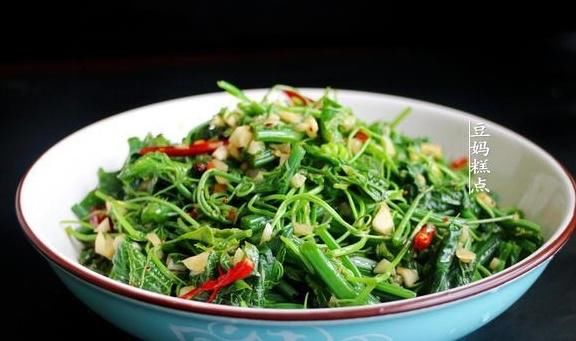 鲜嫩|热天，遇到此菜我必买，简单一拌，鲜嫩营养，很多人却不知道