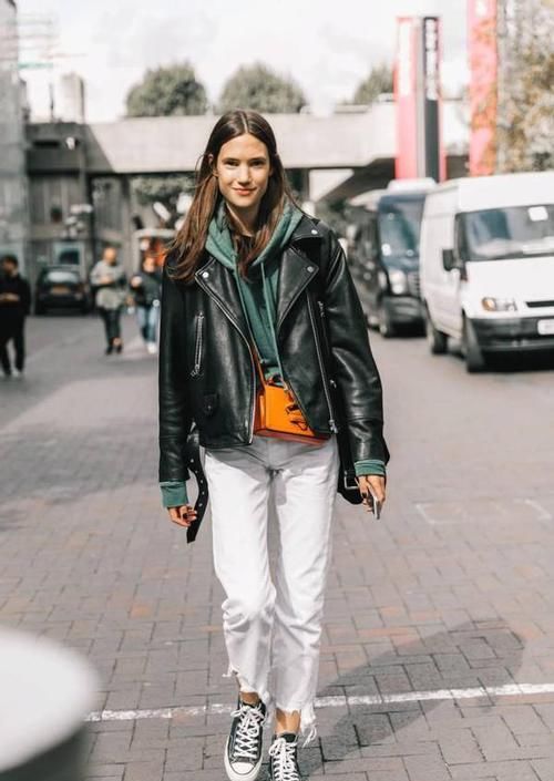 ?开春后不要瞎打扮，今年流行这3款“上衣”，内搭外穿都时髦