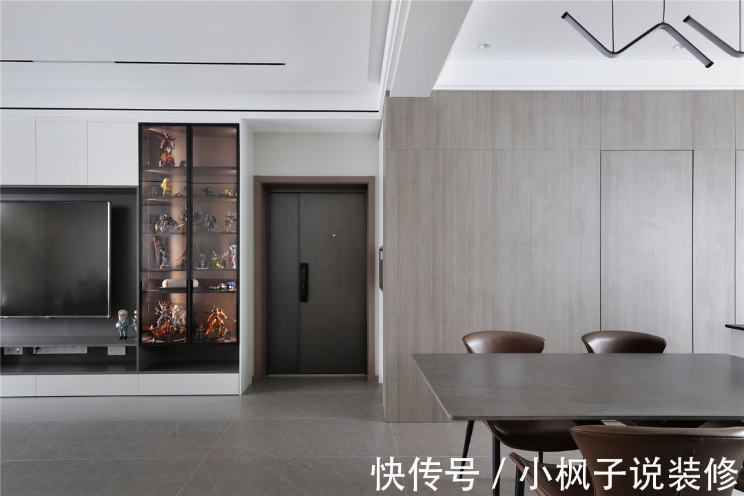 深色|四房里三代人的生活,155㎡简约不花哨,能让家务少一半