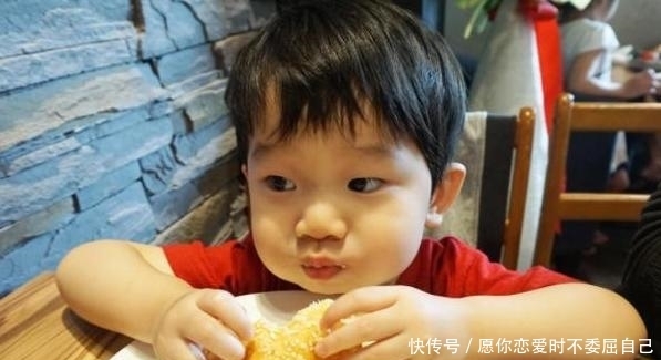 孩子|儿科主任：3件事，件件伤孩子脾胃，很多父母每天都在做