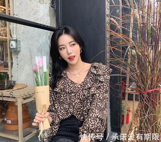 豹纹 穿腻了基础款衬衫，不妨多试试“特殊衬衫”，时髦又吸睛！