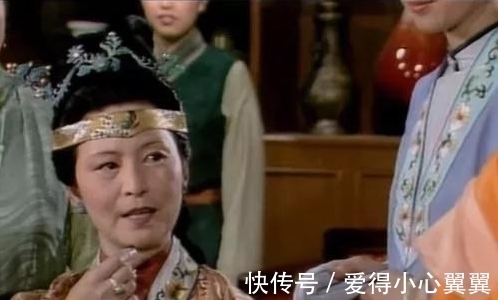 抄检大观园|王夫人有多讨厌黛玉？当众骂了一句脏话，王熙凤都哑然了