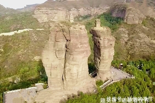  至今|神秘寺庙位于陡峭山顶，没有上去的路，除了他至今无人登顶