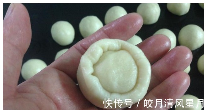 过年送礼用它倍有面儿,层多馅香,酥到掉渣,2分钟教你做!