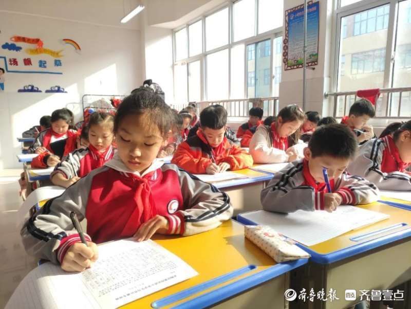 比赛|定陶区第四实验小学举行学生习作比赛活动