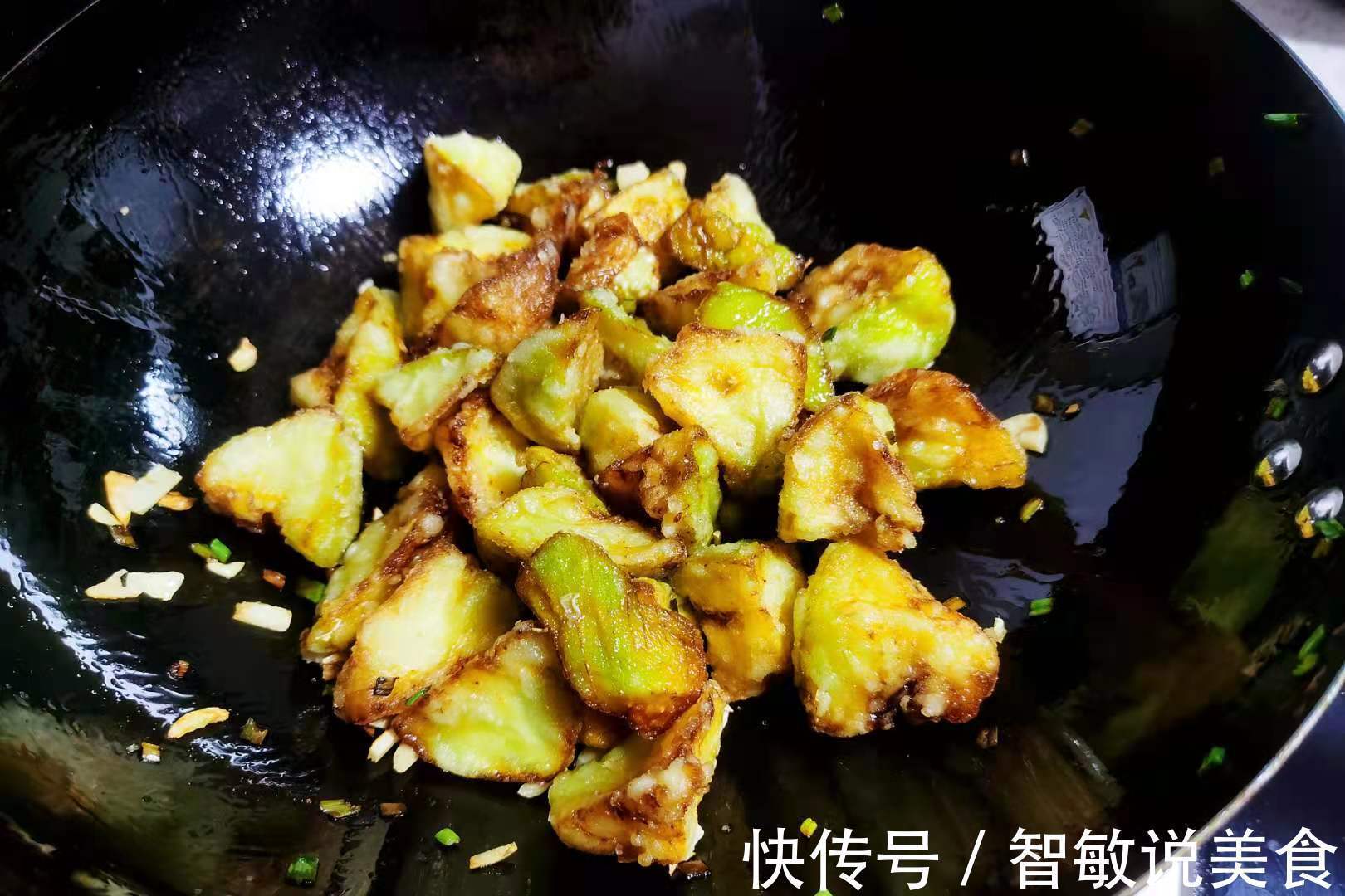 入秋后,茄子的无敌吃法,营养抗氧化,给肉都不换,真解馋