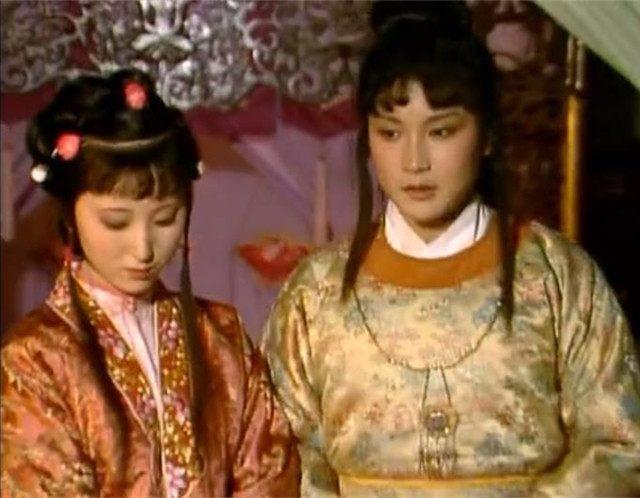 贾宝玉&林黛玉心中只有两个人,贾宝玉是一个,还有一个爱她如命