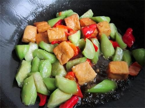  身体|冬天来了，多吃3种食物，排出毒素，燃烧脂肪，延缓皱纹生长！