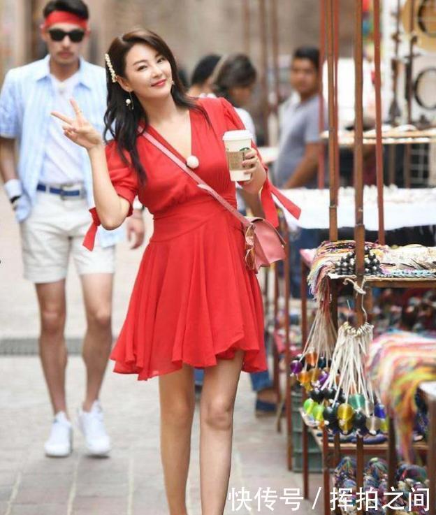 清凉自在的美,美的舒爽,散发出独特的优雅气质