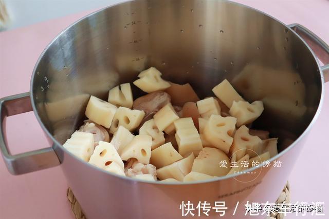 多喝|女人不补易显老，多喝这道汤，清润滋补，养颜护肤，年轻不止一点