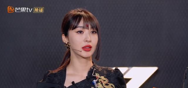 《浪姐2》换位赛战火升级，周笔畅上演名场面，放狠话成功出圈！