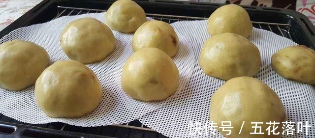 香喷喷的大黄米粘豆包好吃到停不下来!香喷喷的大黄米粘豆包好吃到停不下来!