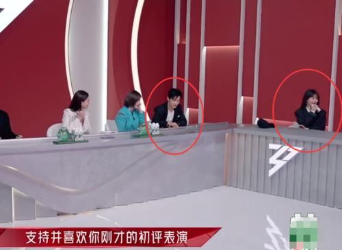 李菲儿跳完舞接受点评，前任黄晓明刻意避远，观众们紧盯女方反应！