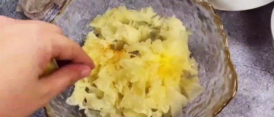 百合|失眠最“怕”这菜,睡不香的人要多吃,养心安神,一觉睡到自然醒