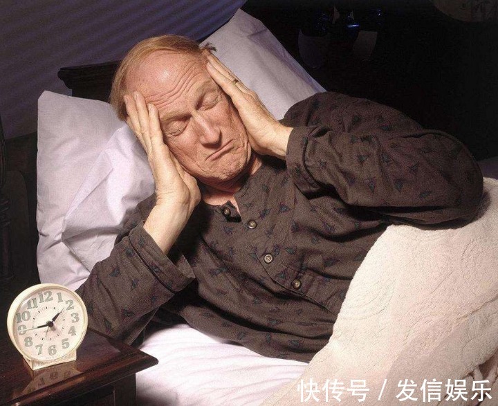 改善睡眠|经常失眠、睡不着觉?营养师:建议你补充这几种营养,沾床就睡