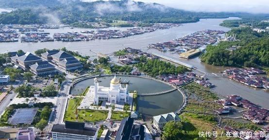 朱元璋|此人被朱元璋派出海外, 回国时在外海已称王, 这个国家如今太富了!