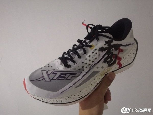 跑者 双十一碳板跑鞋怎么选？499-2299，十一款碳板跑鞋推荐