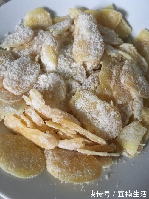 冬天必备小零食,手脚冰凉就吃它,每天来两块,驱寒暖胃顺利过冬