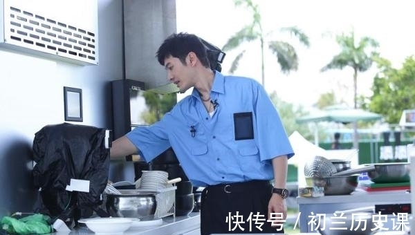 螃蟹舞|《中餐廳5》海口站營業(yè) 黃曉明驚喜接待“姐姐團”