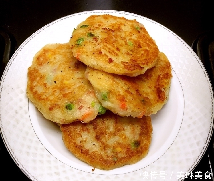 早餐饼|此早餐饼,一周做3次,不揉面不醒面,简单拌一拌,好吃到停不了