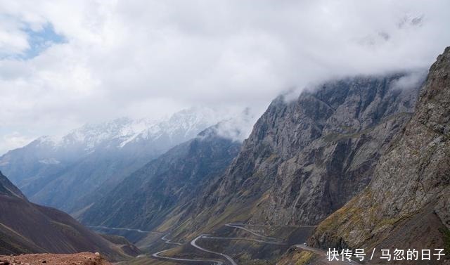 独库公路，就这条，一年只开五个月的公路